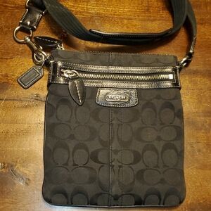 Coach - black - crossbody